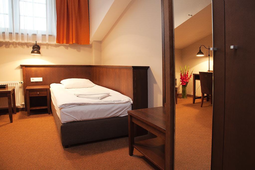 Hotel Biesiada Bogucin  객실 사진